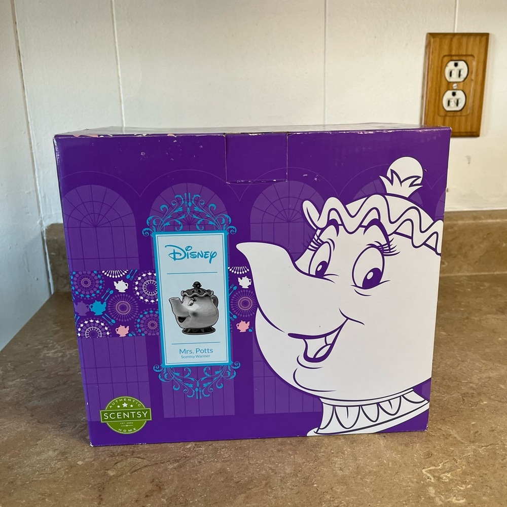 Disney Mrs. Potts Scentsy Warmer